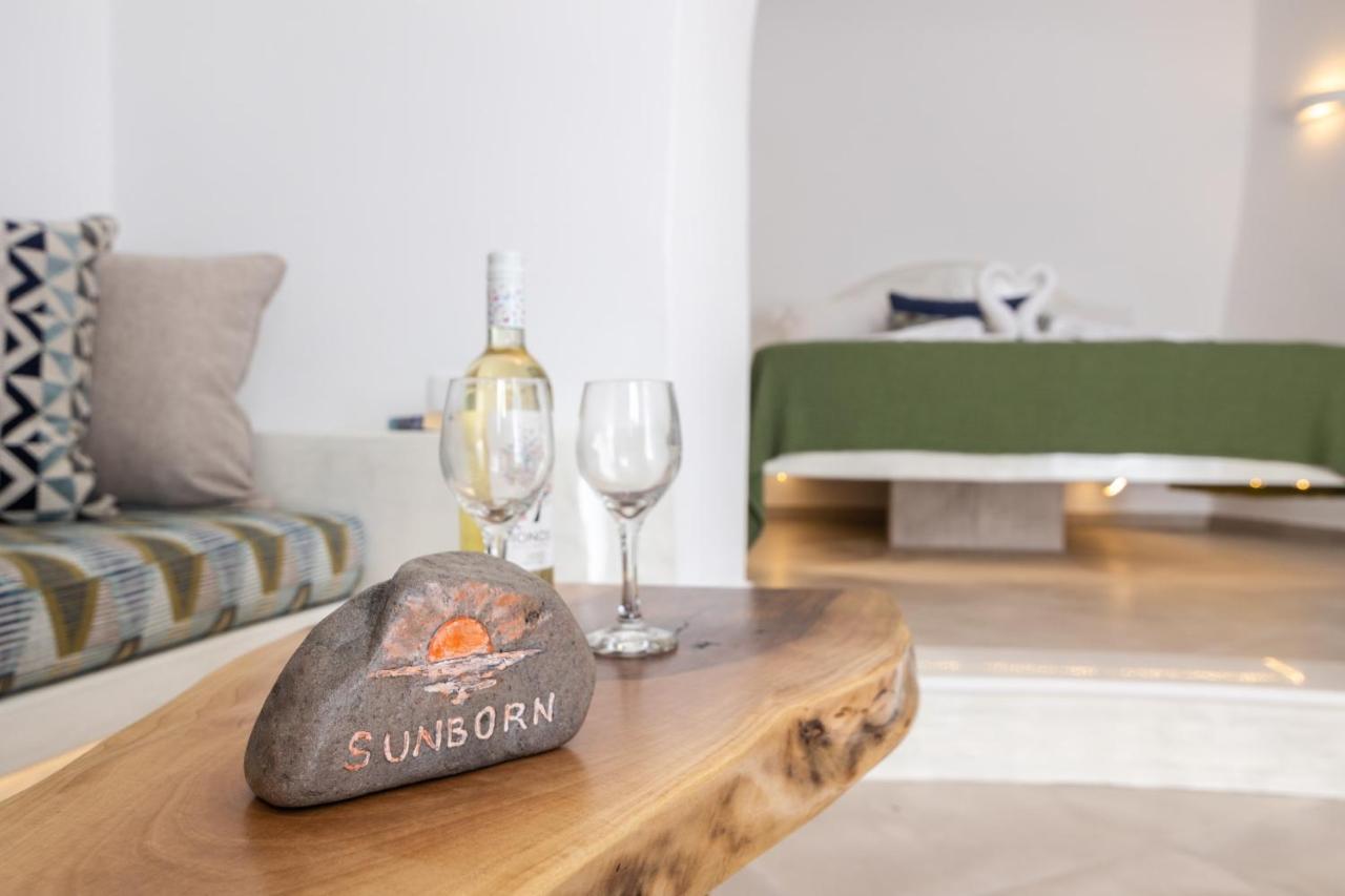 Sunborn Oia Suites Bagian luar foto