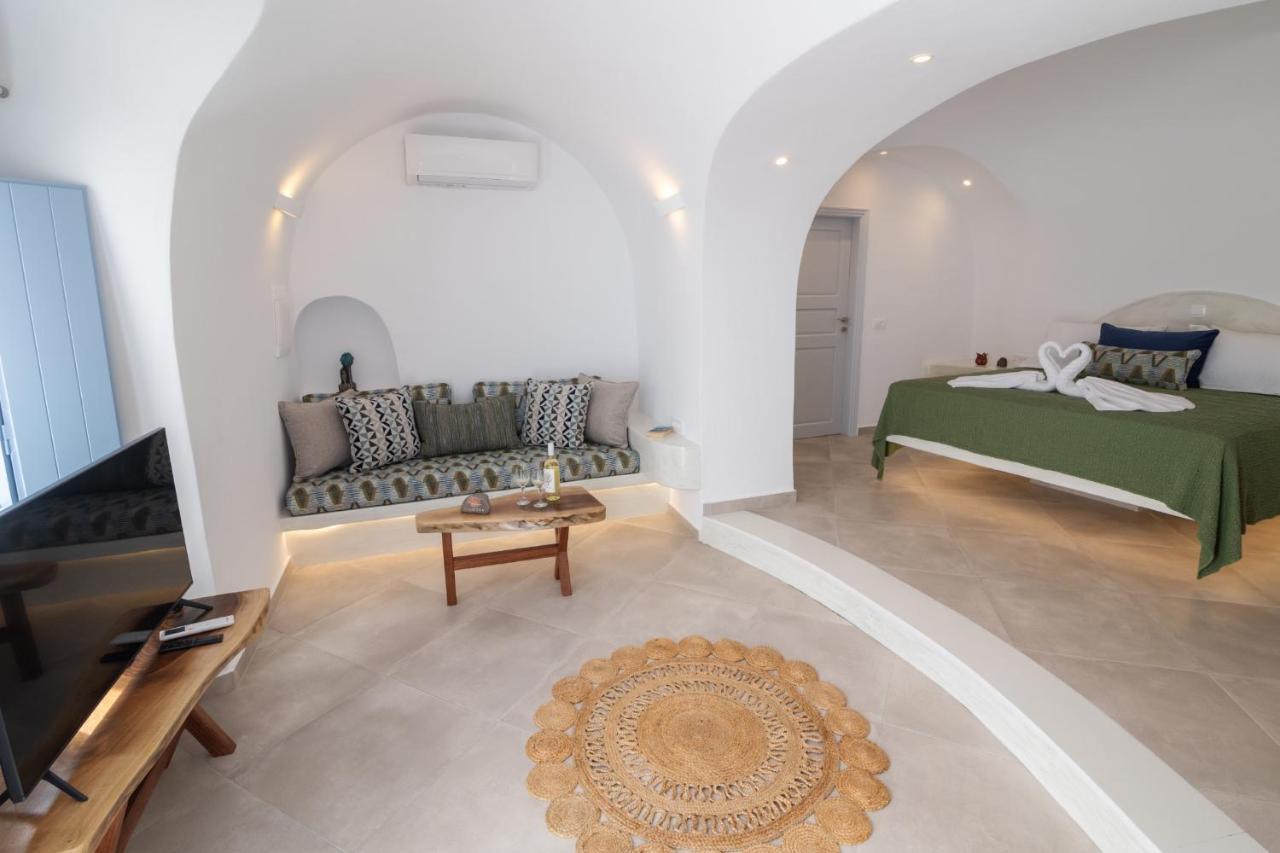 Sunborn Oia Suites Bagian luar foto