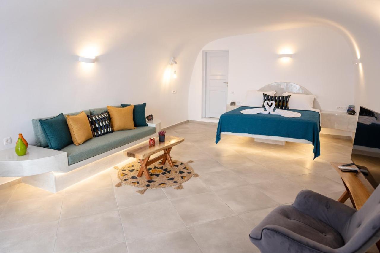 Sunborn Oia Suites Bagian luar foto