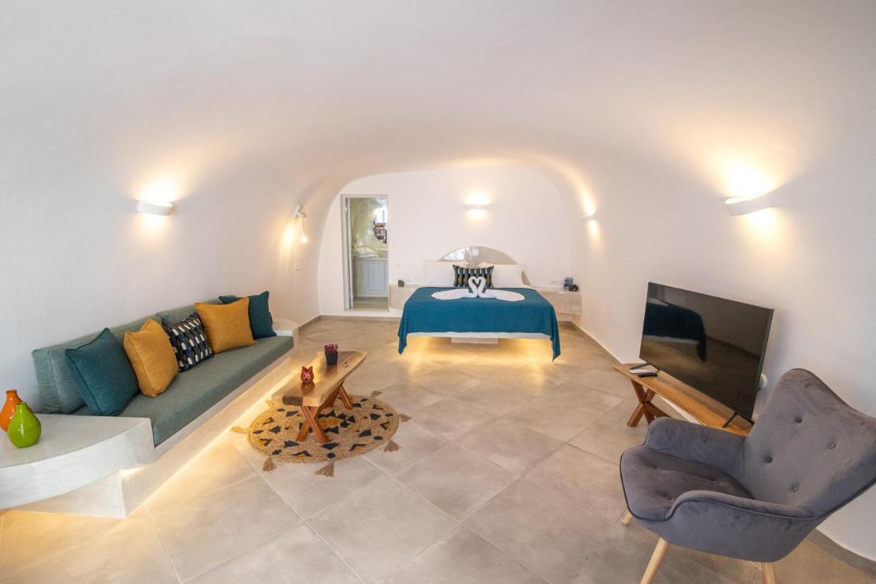 Sunborn Oia Suites Bagian luar foto