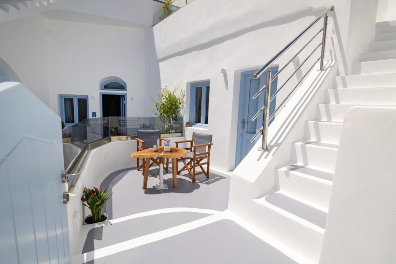 Sunborn Oia Suites Bagian luar foto